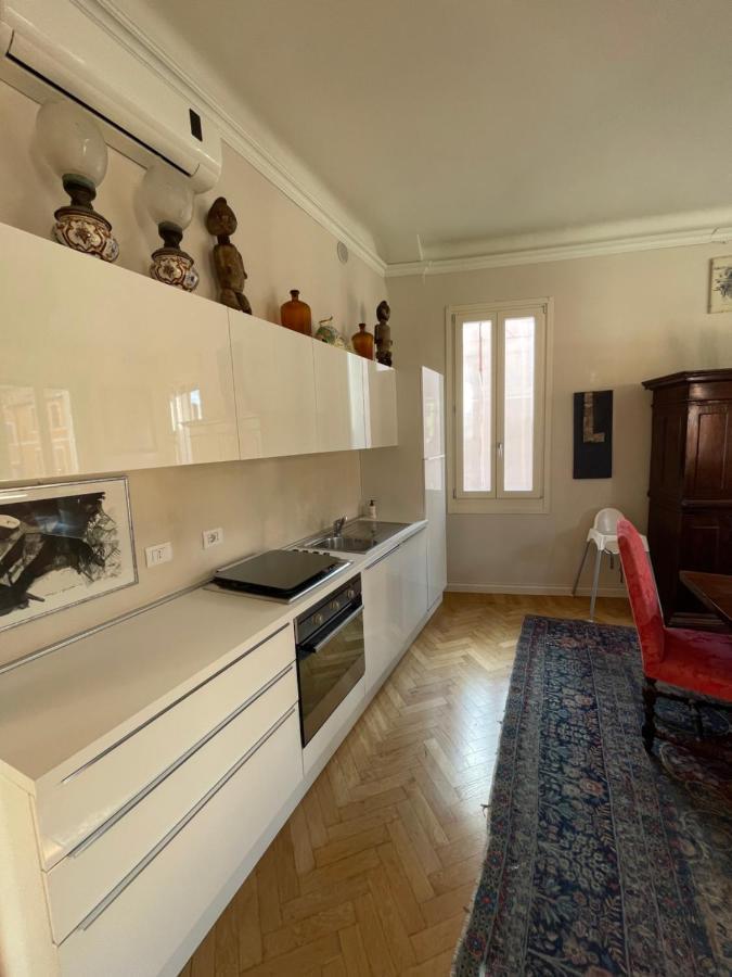 Elegante Appartamento In Centro A Cesena Eksteriør bilde